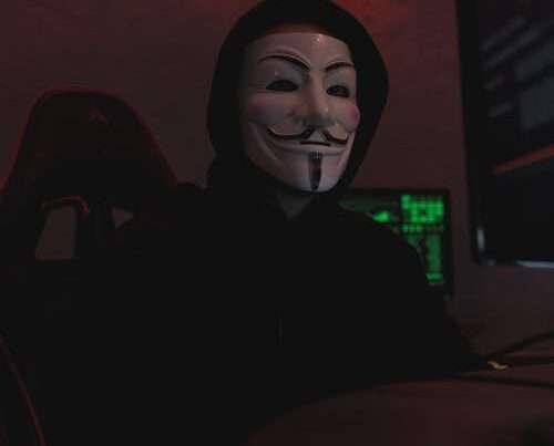 Stay Safe on the Go: 7 Cybersecurity Tips for Traveling 2 Cybersecurity - Stay Safe on the Go: 7 Cybersecurity Tips for Traveling