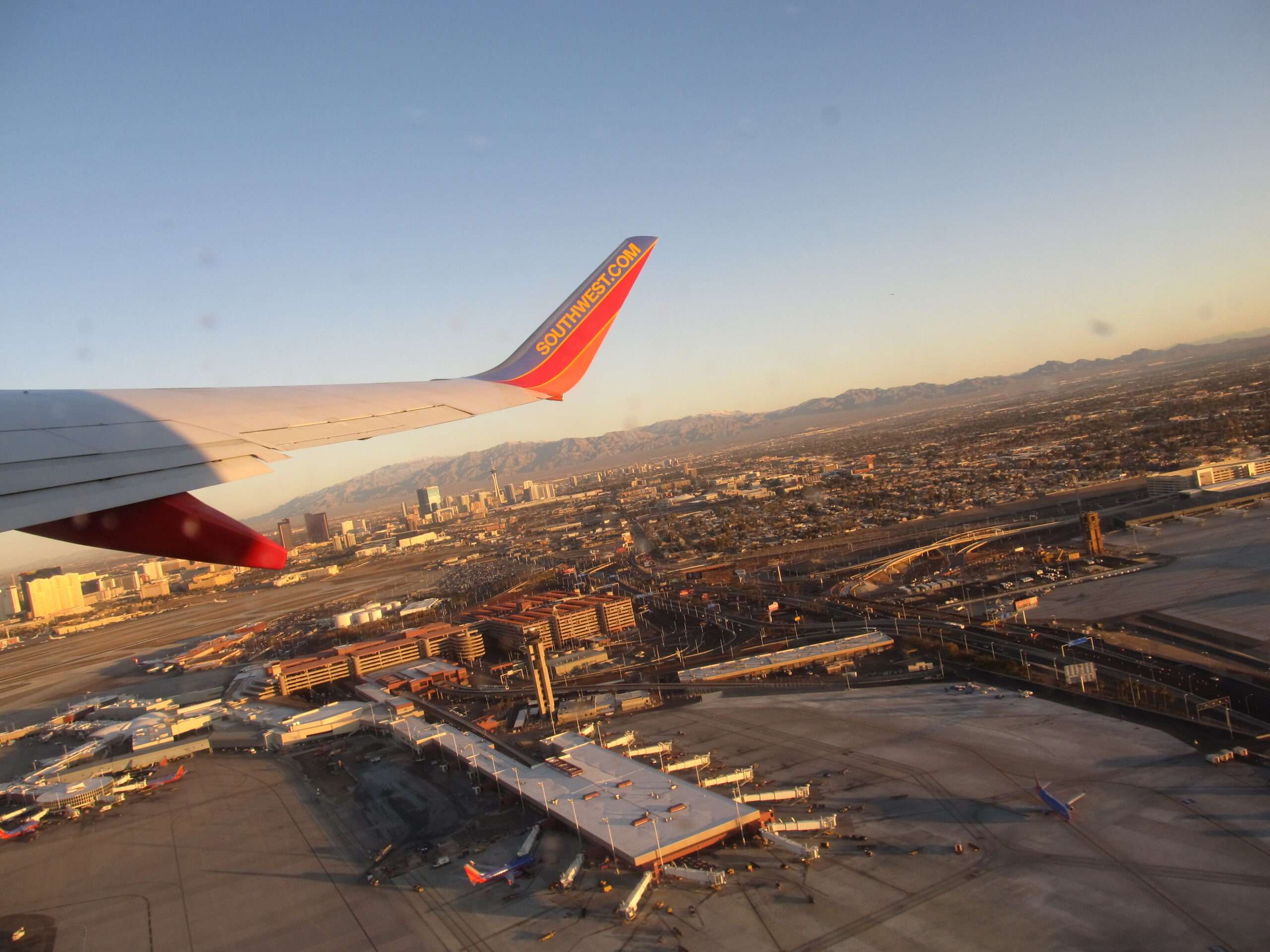 Peplink Installation   Support in Las Vegas: Bonded Connectivity Solutions by Cytranet - technology illustration