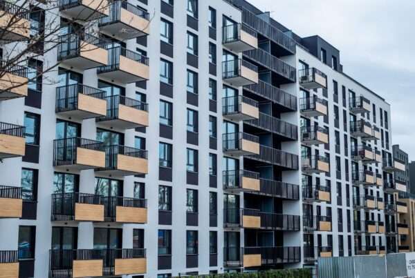 How Cytranet Delivers Building-Wide Internet and Wi-Fi to Multi-Dwelling Units — Turning Connectivity Into a Revenue Stream for Property Owners 4 Modern multi-dwelling unit apartment building with building-wide fiber internet and managed Wi-Fi service by Cytranet