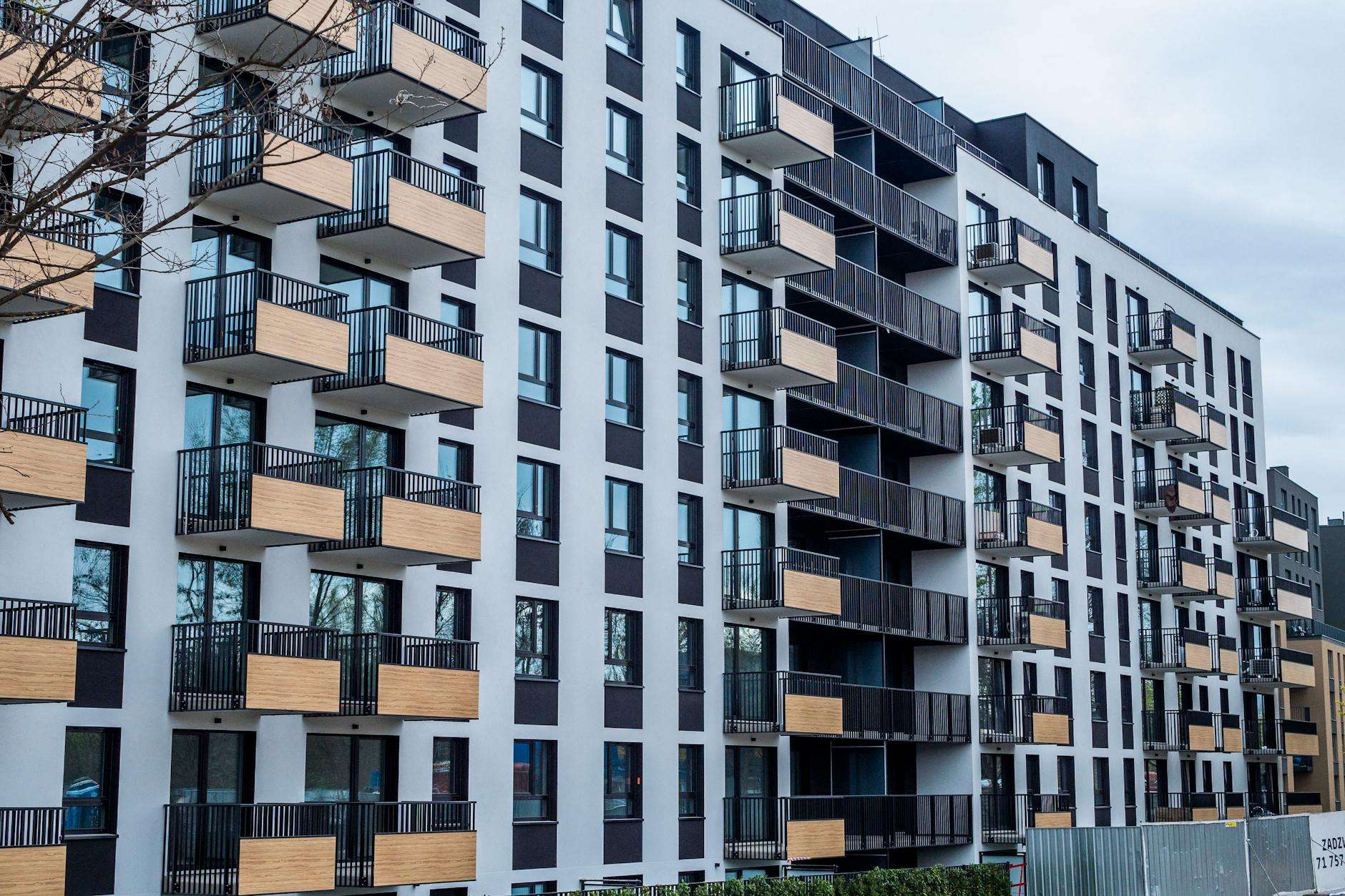 How Cytranet Delivers Building-Wide Internet and Wi-Fi to Multi-Dwelling Units — Turning Connectivity Into a Revenue Stream for Property Owners