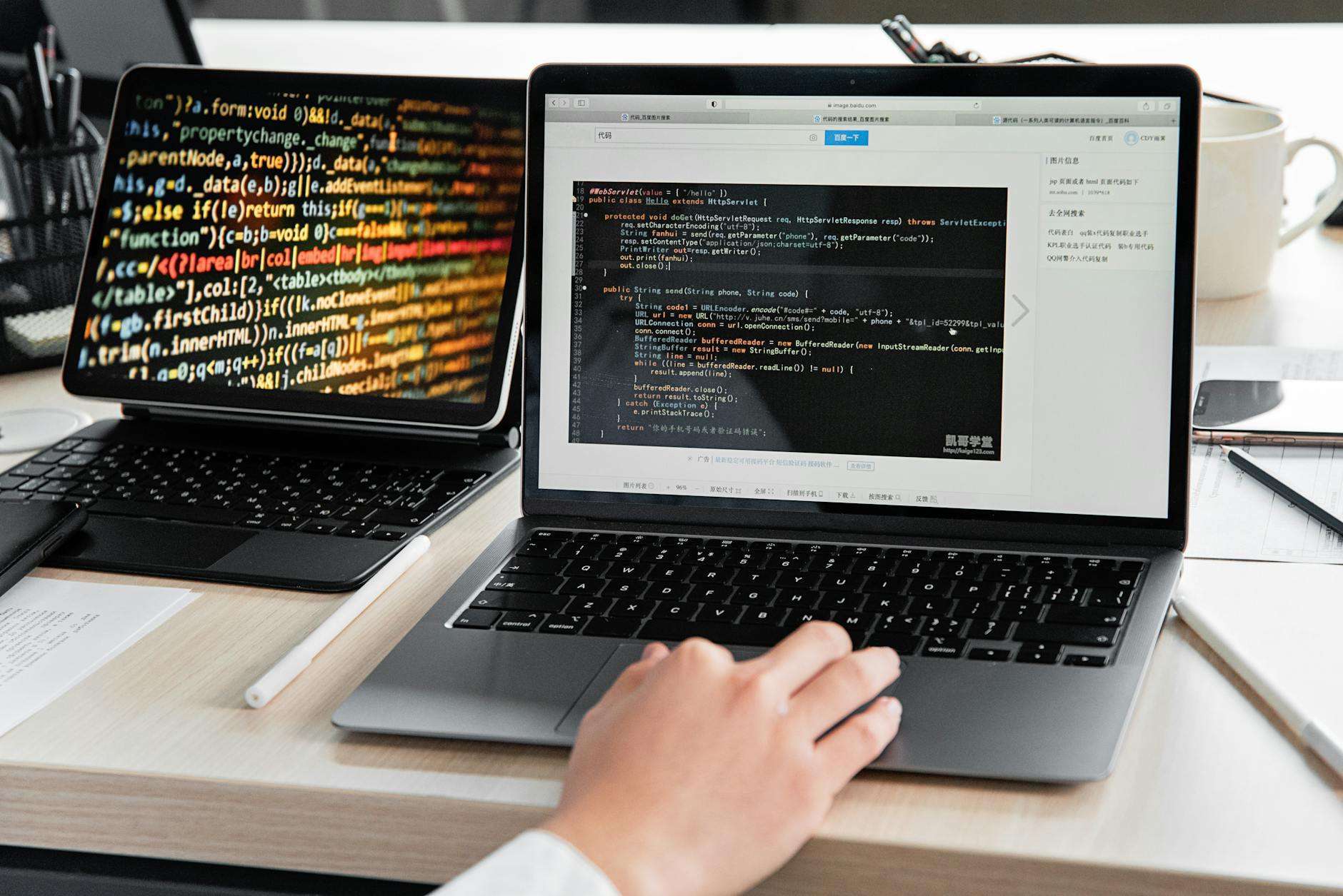 Custom vs. Off-the-Shelf Software: How to Build a Smarter, More Efficient Tech Stack
