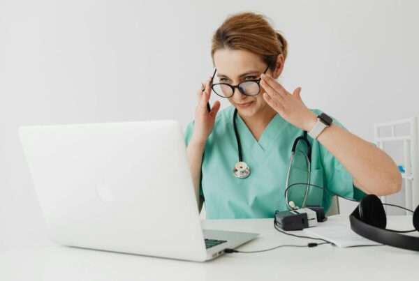 Best Healthcare Communication Platforms for Patients and Care Teams in 2025 7 Healthcare professional using a secure communication platform