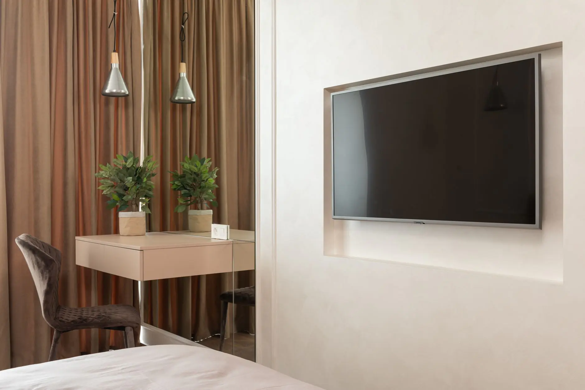 Hospitality and MDU TV Service: Up to 250 Channels for Hotels, Resorts, and Large Properties