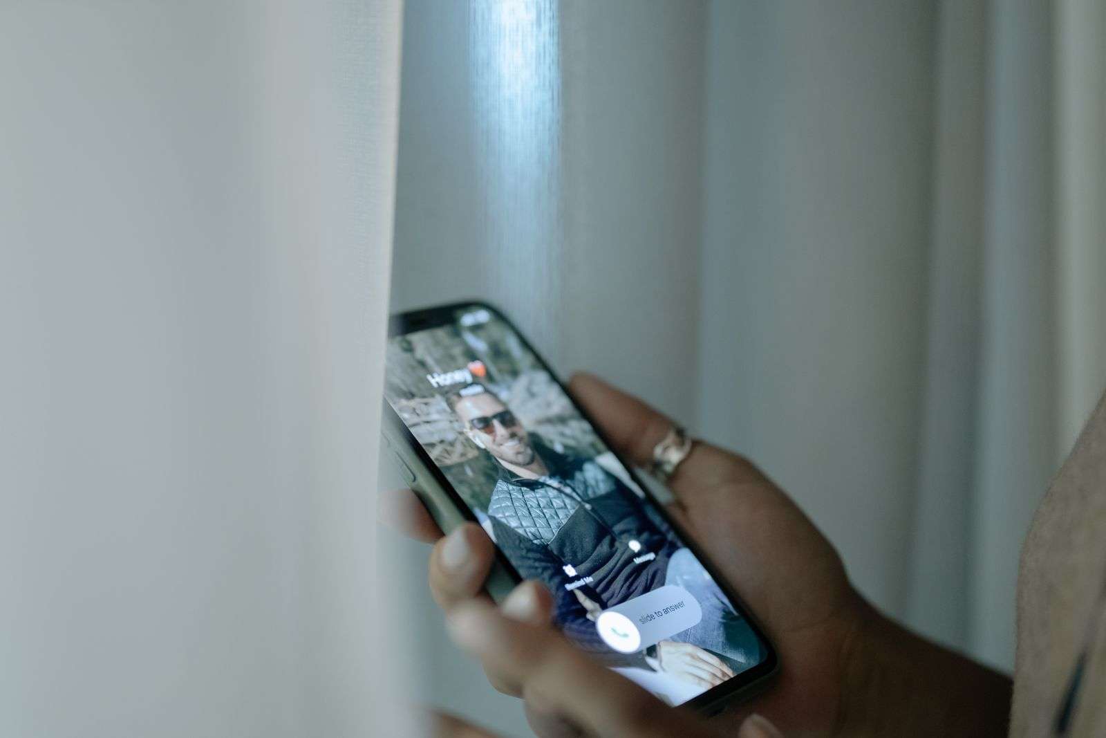 Toll-Free or Local? How to Choose the Right Phone Numbers for Your Business
