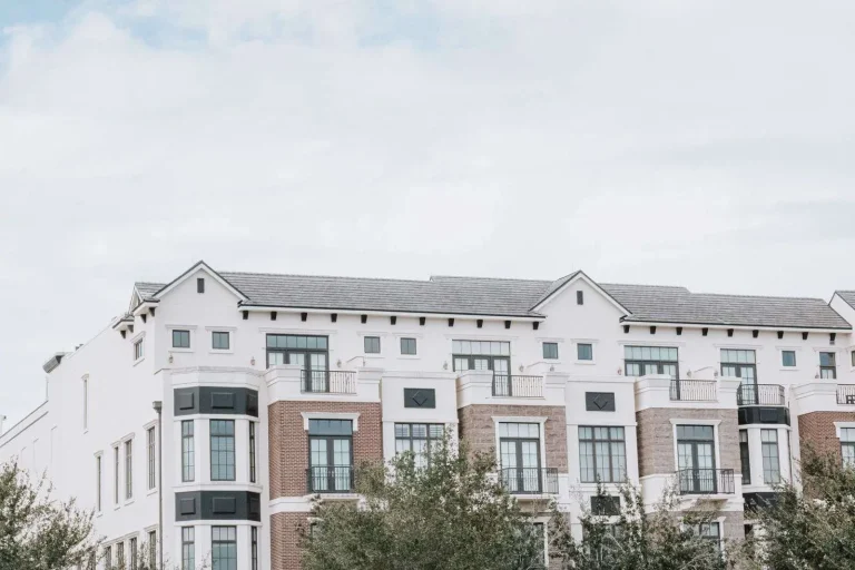 Modern multi-story apartment building representing Cytranet's MDU internet and managed Wi-Fi services for multi-dwelling units