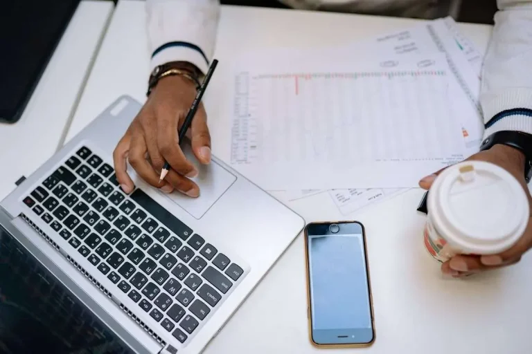 Business Productivity - Why Slow IT Support Is Killing Your Productivity—And What to Do About It